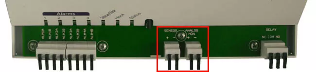 Piano connectors for analog inputs